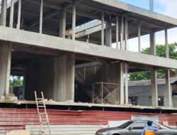 Diduga Belum Kantongi Izin, Proyek Bangunan di Golden Land Simpang Kara Disebut Memakan Ruas Jalan