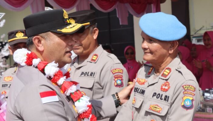 22 Tahun Mengabdi di Perbatasan, Kasipropam Polres Anambas Diganjar Umroh oleh Kapolda Kepri