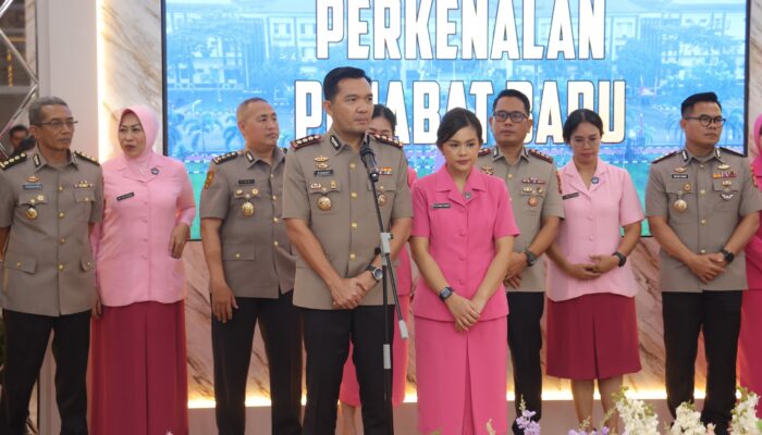 Kapolda Kepri Kenalkan Pejabat Baru, Minta Cepat Beradaptasi dan Perkuat Pelayanan ke Masyarakat