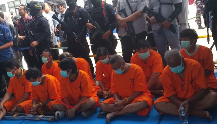 Kapal Bawa 2,6 Ton Sabu Cair dan Rokok Ilegal Digagalkan di Kepri