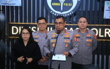 Kapolri Pimpin Korprapot, 50 Pati dan 4 PNS Polri Naik Pangkat