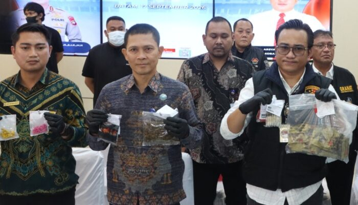 Polisi Ungkap 14 Kasus Narkotika di Batam, 15 Tersangka dan Sabu Ganja hingga Etomidate Diamankan