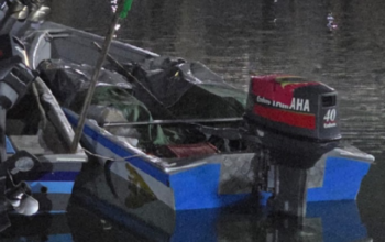 Bea Cukai Batam Gagalkan Ratusan Ribu Batang Rokok Ilegal di Pulau Bulan