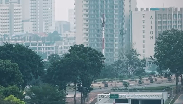 Kabut Asap Karhutla Selimuti Batam, Kualitas Udara Sangat Tidak Sehat